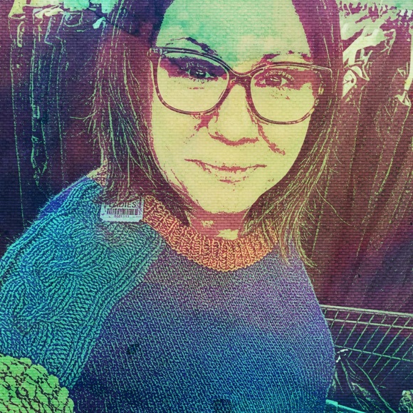 Meet your Posher, Kari - Picture 4 of 5